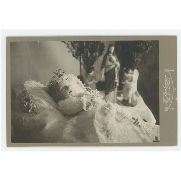 Post Mortem Baby Cabinet Photo