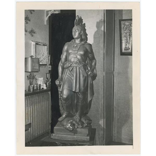 Chicago Antique Show Cigar Store Indian Photo