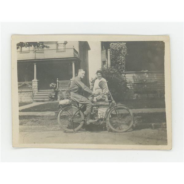Early Yale Motorcycle Photo