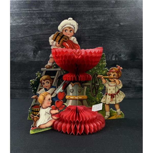 Victorian Honeycomb Valentines Day Card