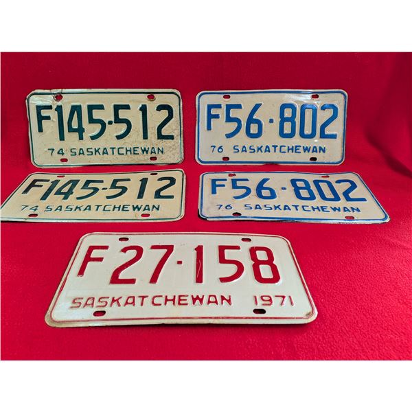 SASKATCHEWAN FARM Licence plates 1971, 74 & 76