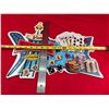 Image 5 : VIVA LAS VEGAS Sign, Tray, Chips & Memorabilia
