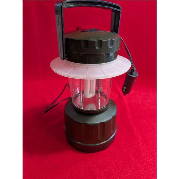 Portable fluorescent camping lantern