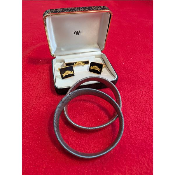 SIDNEY AUSTRALIA BRIDGE CUFFLINKS, TIE CLIP & Metal elastic sleeve holders