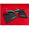 Image 2 : Yameize brand sunglasses.