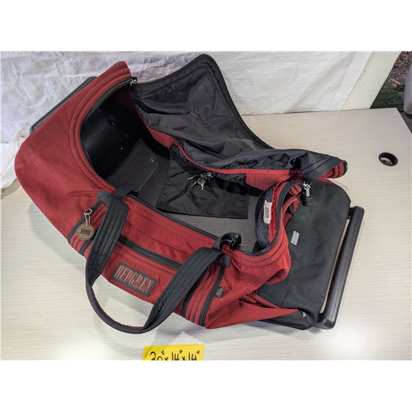 LUGGAGE by HEDGREN (30" X 14" X 14")