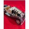 Image 2 : 1928 MERCEDES-BENZ Scale 1/18 Car by Bburago
