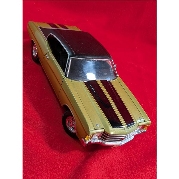 1972 CHEVROLET CHEVELLE SS Scale 1/18 Model car
