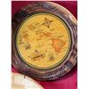 Image 3 : VINTAGE Painting & HAWAIIAN PLATES
