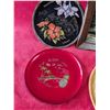 Image 5 : VINTAGE Painting & HAWAIIAN PLATES