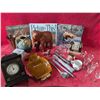 Image 1 : Large Box of HOUSEHOLD Items
