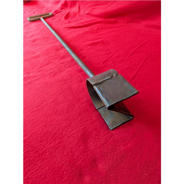 "Z" ANTIQUE BRANDING IRON