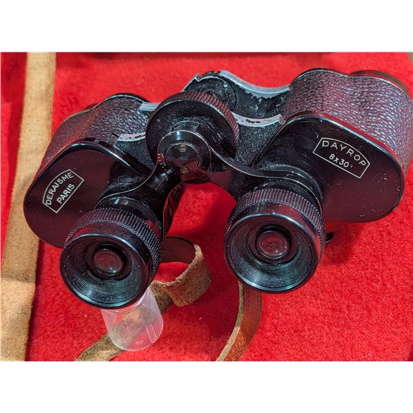 VINTAGE DAYROP 8X30 BINOCULARS