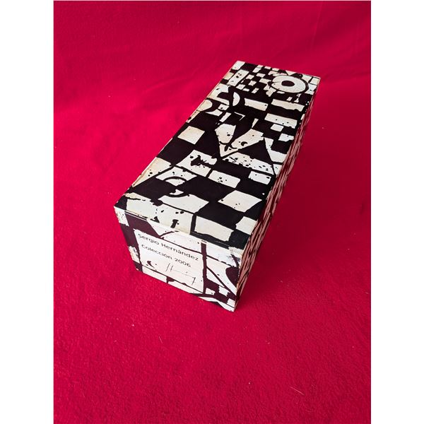 SERGIO HERNÁNDEZ Designer box.