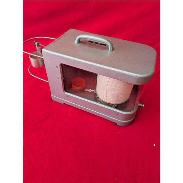 VINTAGE MECHANICAL BAROGRAPH