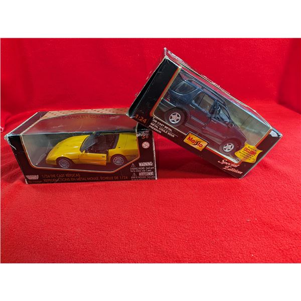 DIE CAST CORVETTE & SE MERCEDES