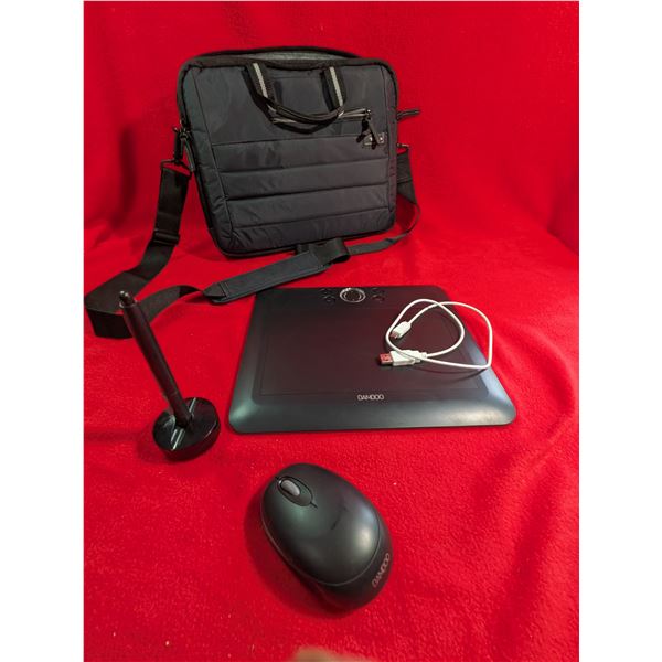 COMPUTER SKETCH PAD by WACOM BAMBOO