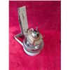 Image 7 : ANTIQUES Block & Tackle, Queen Mary Lamp, Camp Kettle,