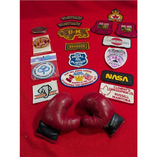 VINTAGE PATCHES, BABY BOXING GLOVES & MT ROBSON Belt Buckle