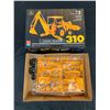 Image 2 : John Deere AMT Model Kit #310 1/25 Scale