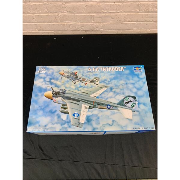 1/32 Scale Trumpeter A-6A "Intruder" Model Kit #02249