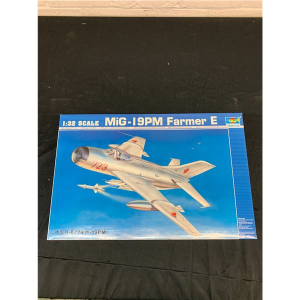 1/32 Scale MiG-19PM Farmer E Trumpeter Model Kit #02209