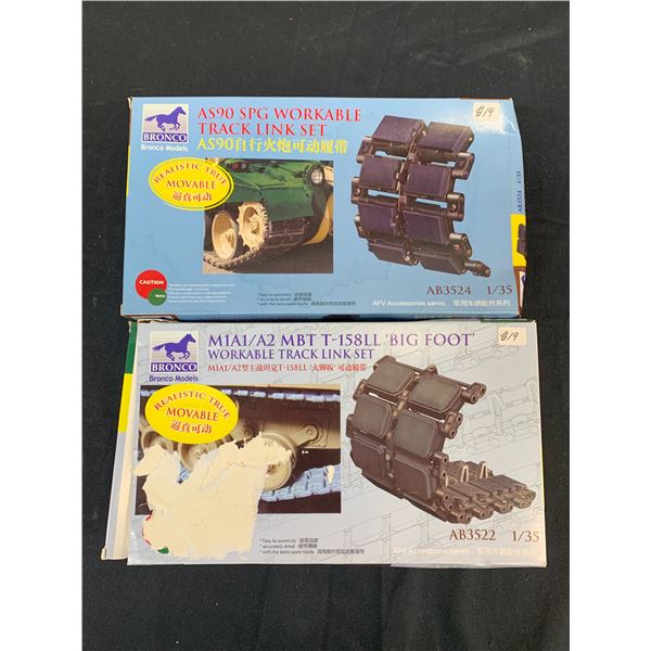 Lot of 2 Bronco AB3522 and AB3524 Model Kits 1/35 Scale Track Link Sets