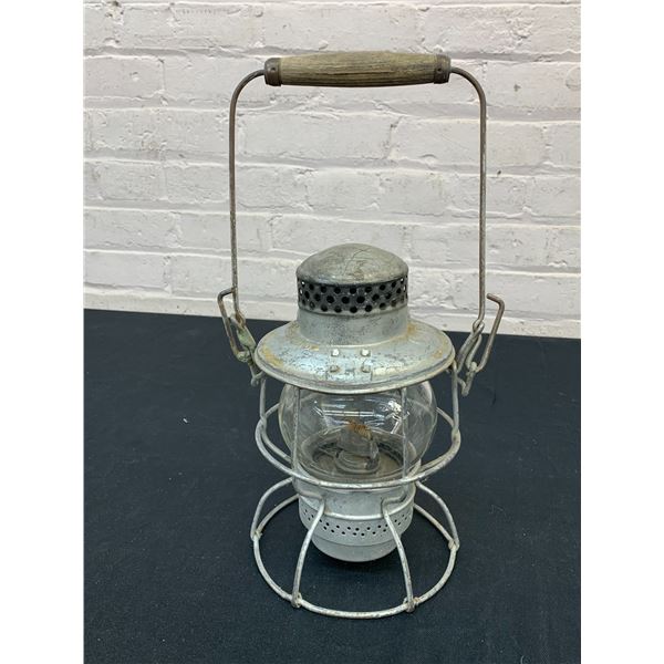 Vintage Hirami Piper Co LTD CPR Railroad Oil Gas Lantern Lamp