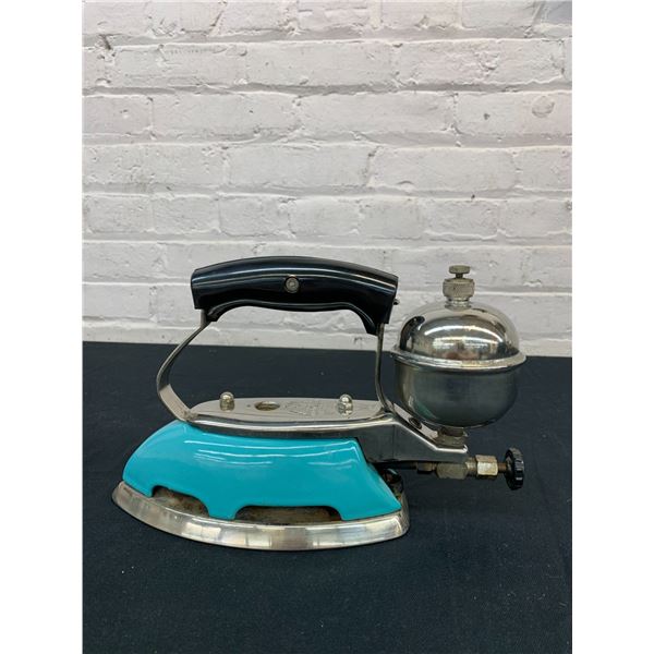 Vintage Coleman G11 Kerosene Iron in Blue w stand