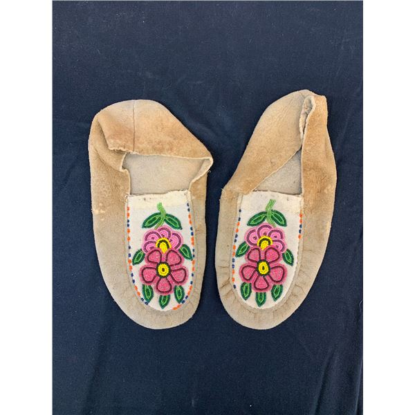 Leather and Beadwork Sandals / Indigenous Slip-on Shoes 10" long