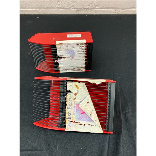 2 Metal Lee Valley Berry Pickers