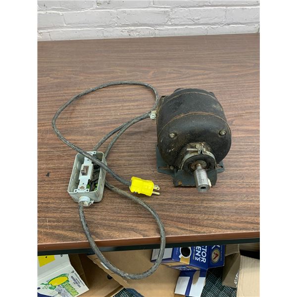 General Electric AC Motor *works* Model 11F368GX