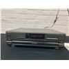 Image 2 : Technics SL-PD687 Compact Disc Player