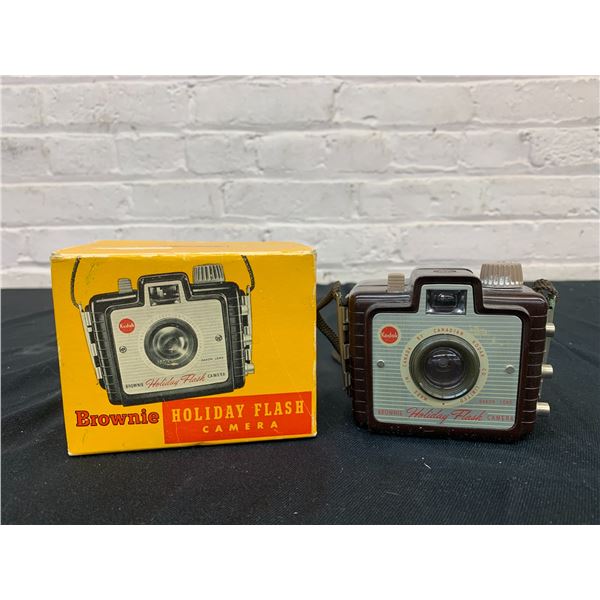 Kodak Vintage Brownie Holiday Flash Camera w Box
