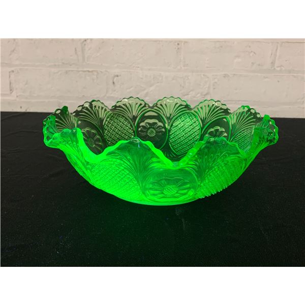 Vintage Uranium Glass Fruit Bowl 9"