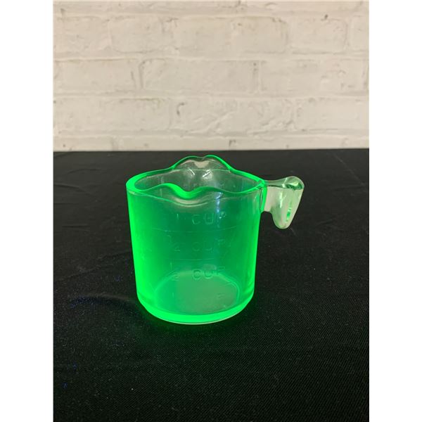 Vintage 2-Sided 1-Cup Measuring Glass, Uranium