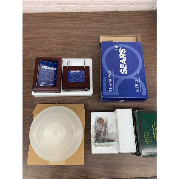 Lot of Kool-Aid Frisbee, Sears Gift Box Trinket Box and Flipping Photo Frame, Boyds Bears Statue