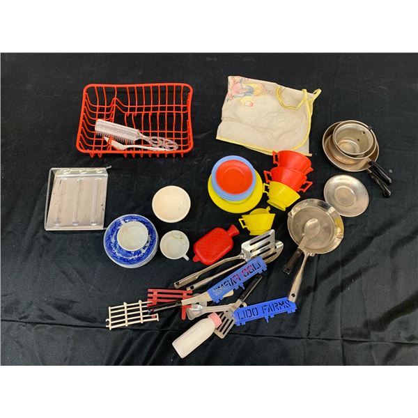 Lot of Vintage Pretend Play Cooking Toys