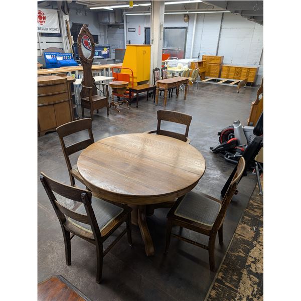 Antique Vintage Oak Round Top Pedestal Table w/ 4 Chairs incl. 1 Captain