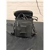 Image 5 : Nikon Coolpix5400 Camera & Accessories with Roots Camera Bag