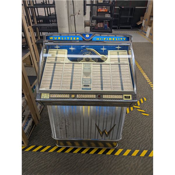 1959 Wurlitzer Jukebox Model 2304s Works!