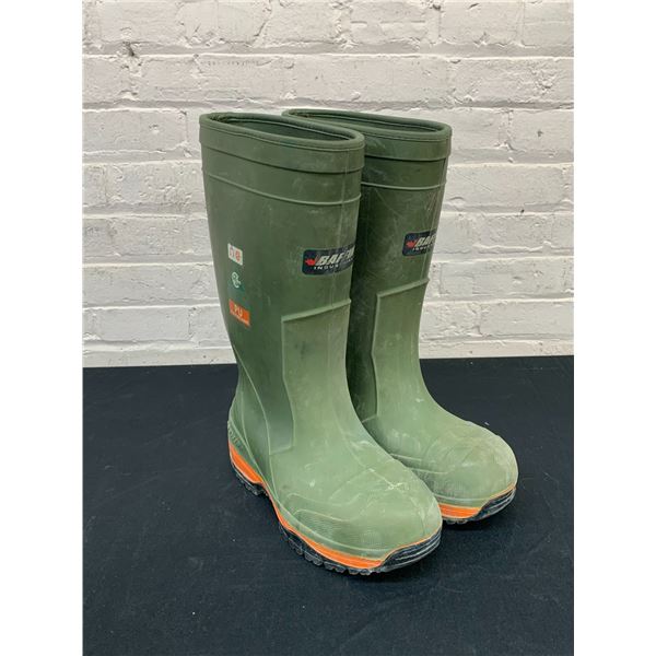 Size 9 Baffin Industrial CSA Steel Toe Rubber Boots