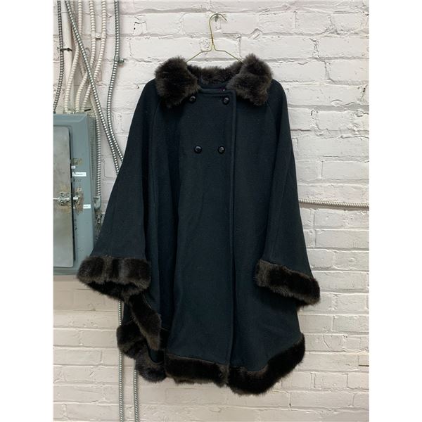 Komitor Women's Wool Cape Shawl Jacket, Faux Fur Rim