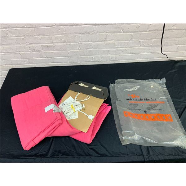 The Bay Automatic Blanket Pink Electric Heated Blanket