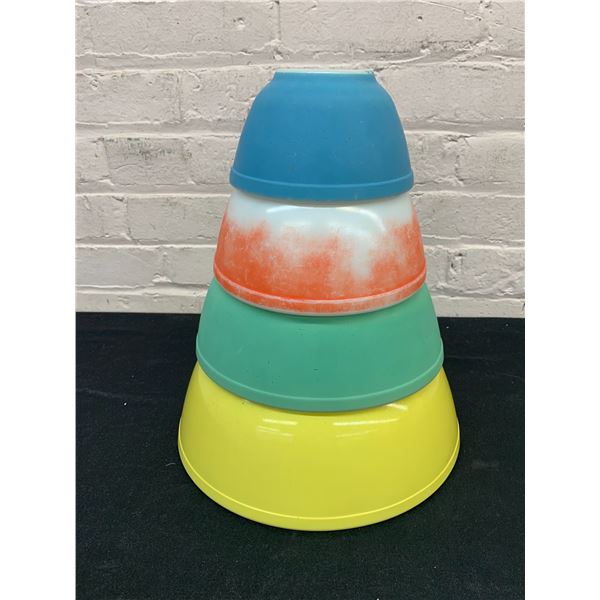 Set of 4 Pyrex Primary Colours Mixing Bowls