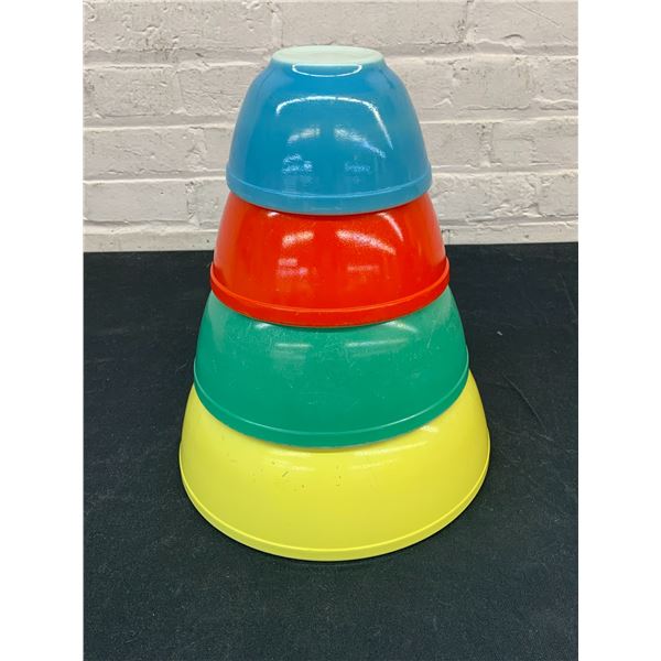 Set of 4 Pyrex Primary Colours Mixing Bowl Set