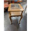 Image 6 : Curio Glass Top End Table Display Cabinet
