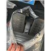 Image 3 : Intec Racing Wheel PS2 Controller Accessory w box