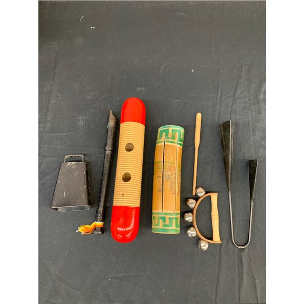 Lot of 6pcs Assorted Vintage Knick Knacks / Instruments, etc