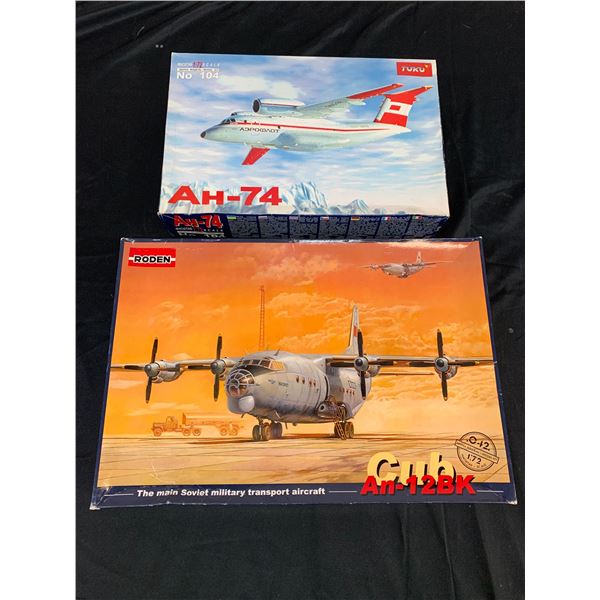 Lot of 2 Model Kits TOKO AH-74 #104 and RODEN Cub An-12BK